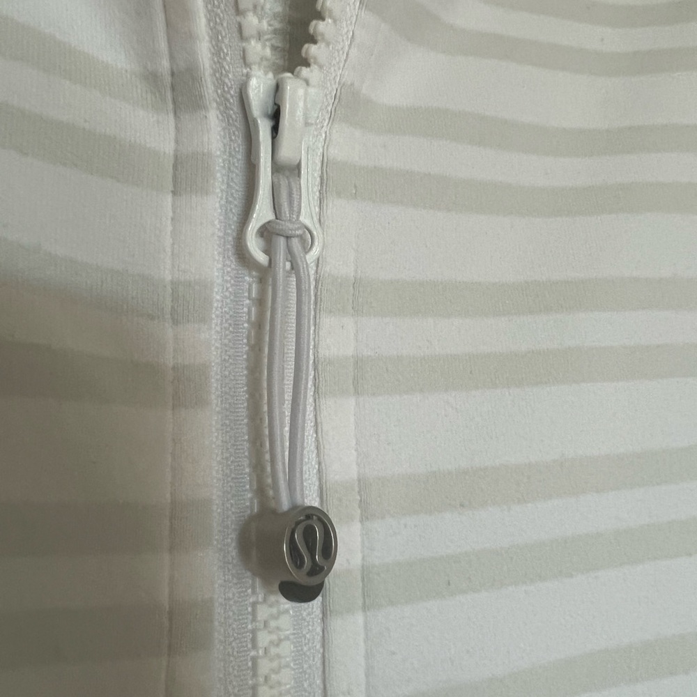 Lululemon Iconic Forme Jacket Ii In Cottony-Soft … - image 5